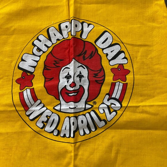 Vintage McDonald's Happy Day Ronald Apron UNUSED McHappy Day - Picture 2 of 6